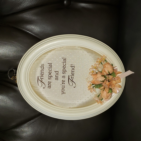 Vintage Friends are Special Wall Decor - Picture 1 of 8